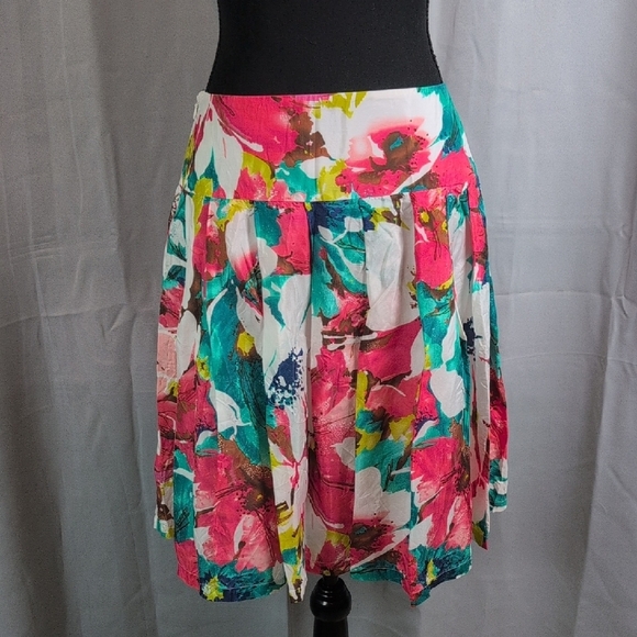 Victor Alfaro Skater Mini Skirt in Pink and Blue - Picture 2 of 7